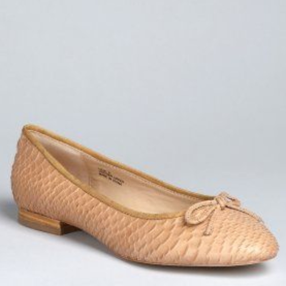 NEW Pour La Victoire Snake Print Ballet Flats